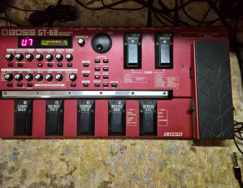 BOSS GT-6B BOSS - GT-6B | Bass Effects Processor