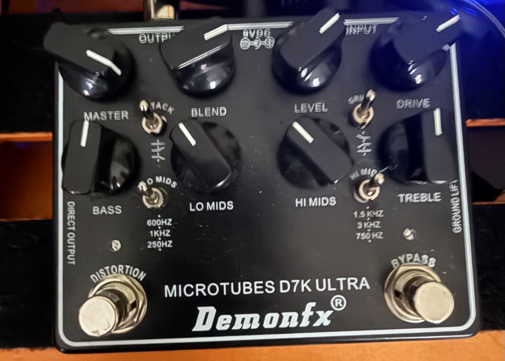 MICROTUBES 5 DK ULTRA ベースエフェクター Darkglass Microtubes X Ultra Bass Preamp Pedal | Guitar Center