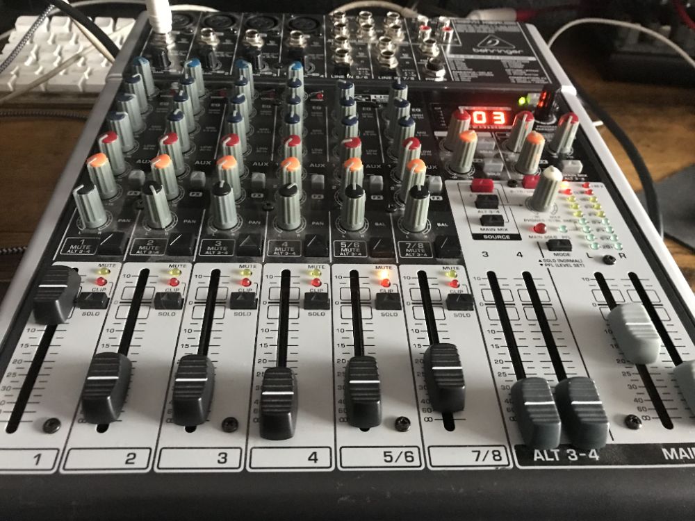 Behringer Xenyx 1204 USB Mixer - Input Clipped & Compressor On